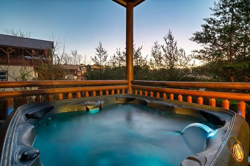 Cabin Fever Vacation Villa Sevierville Bagian luar foto